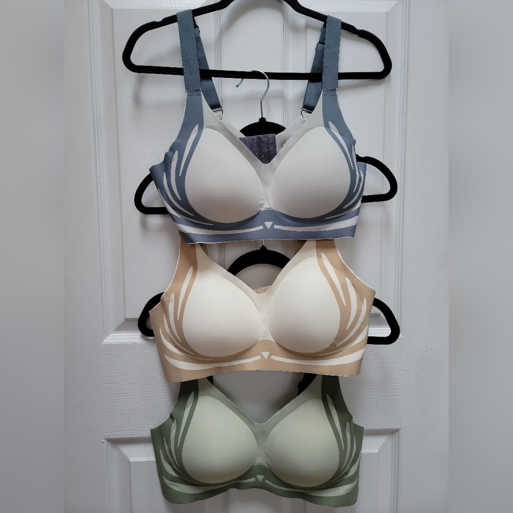 Blue and Cream Seamless Molded Cup Bras
